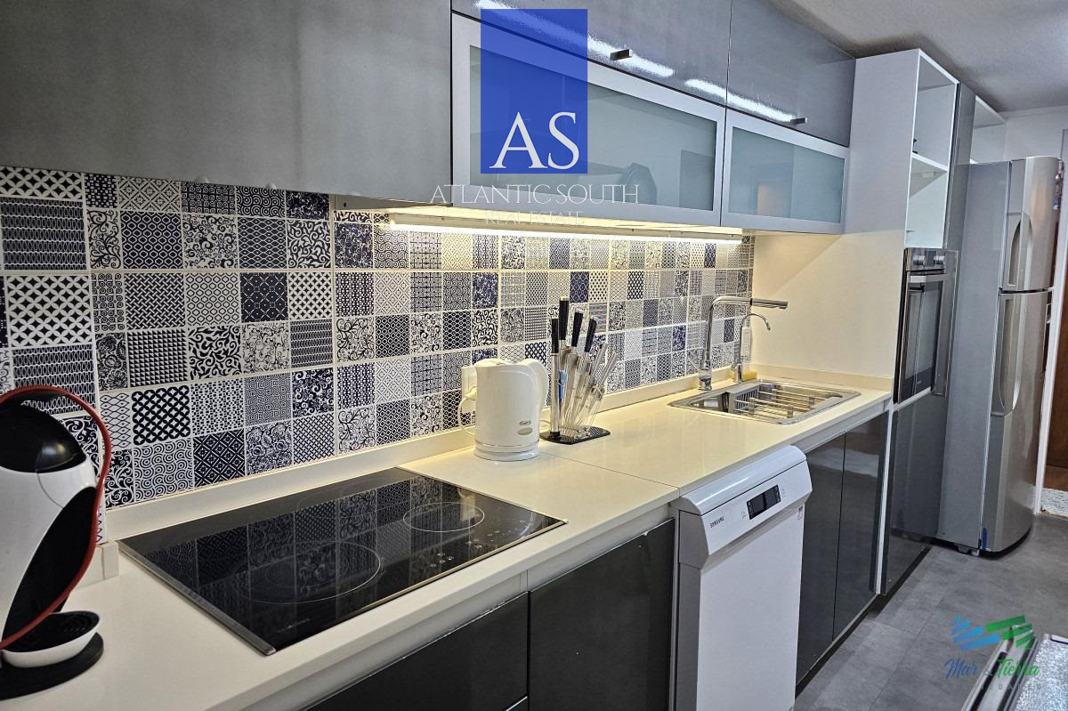 Apartamento ID.4825 - Apartamento 3 dormitorios primera línea frente al mar en Punta del Este primera línea Mansa