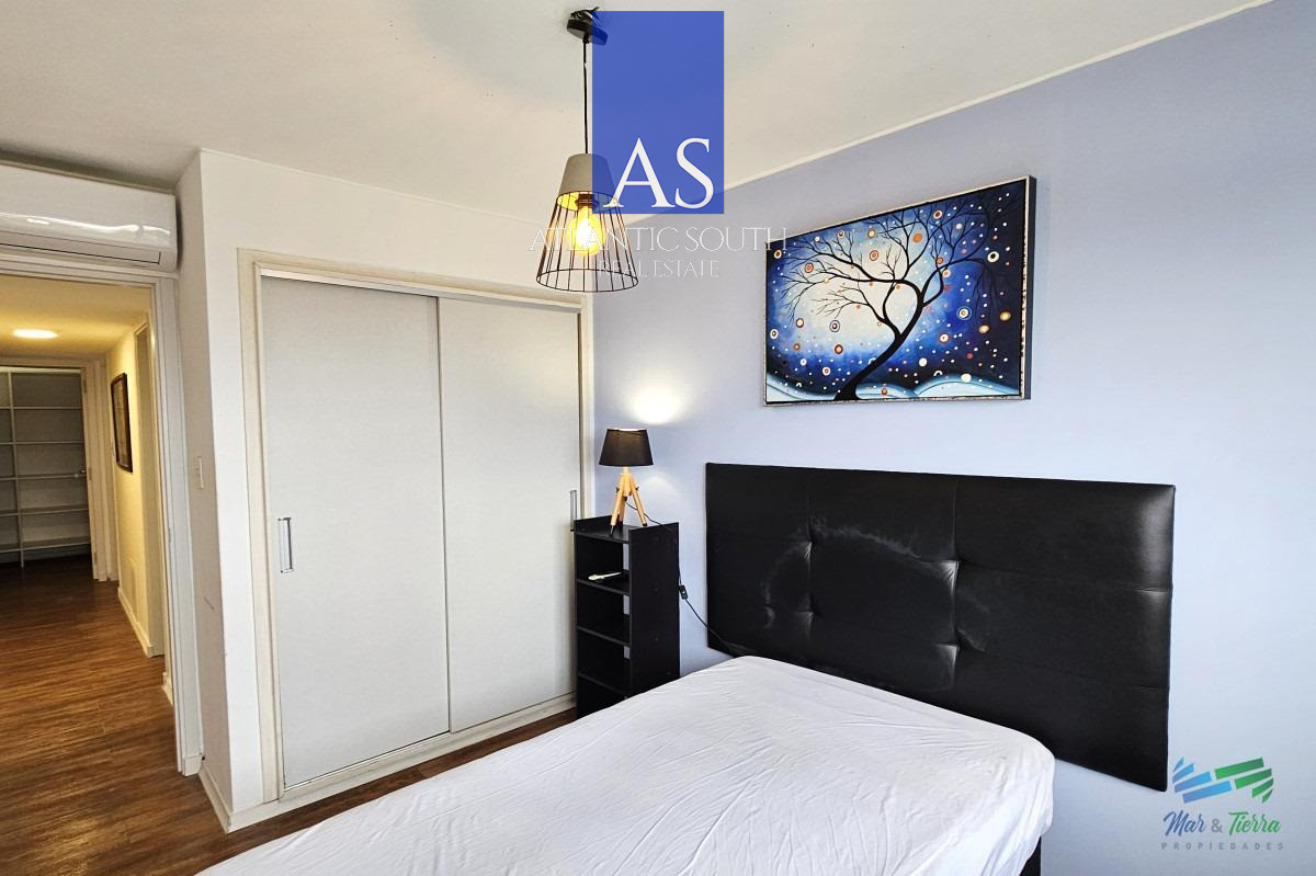 Apartamento ID.4825 - Apartamento 3 dormitorios primera línea frente al mar en Punta del Este primera línea Mansa