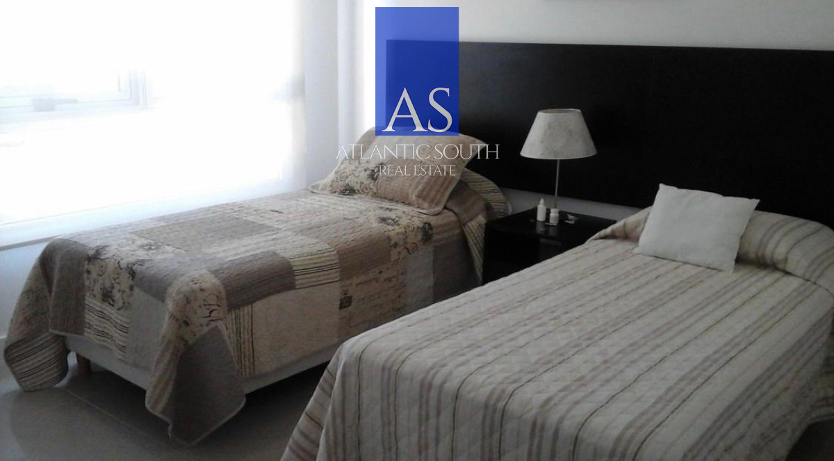 Apartamento ID.2921 - Departamento de 3 dormitorios con Terraza en Punta del Este 