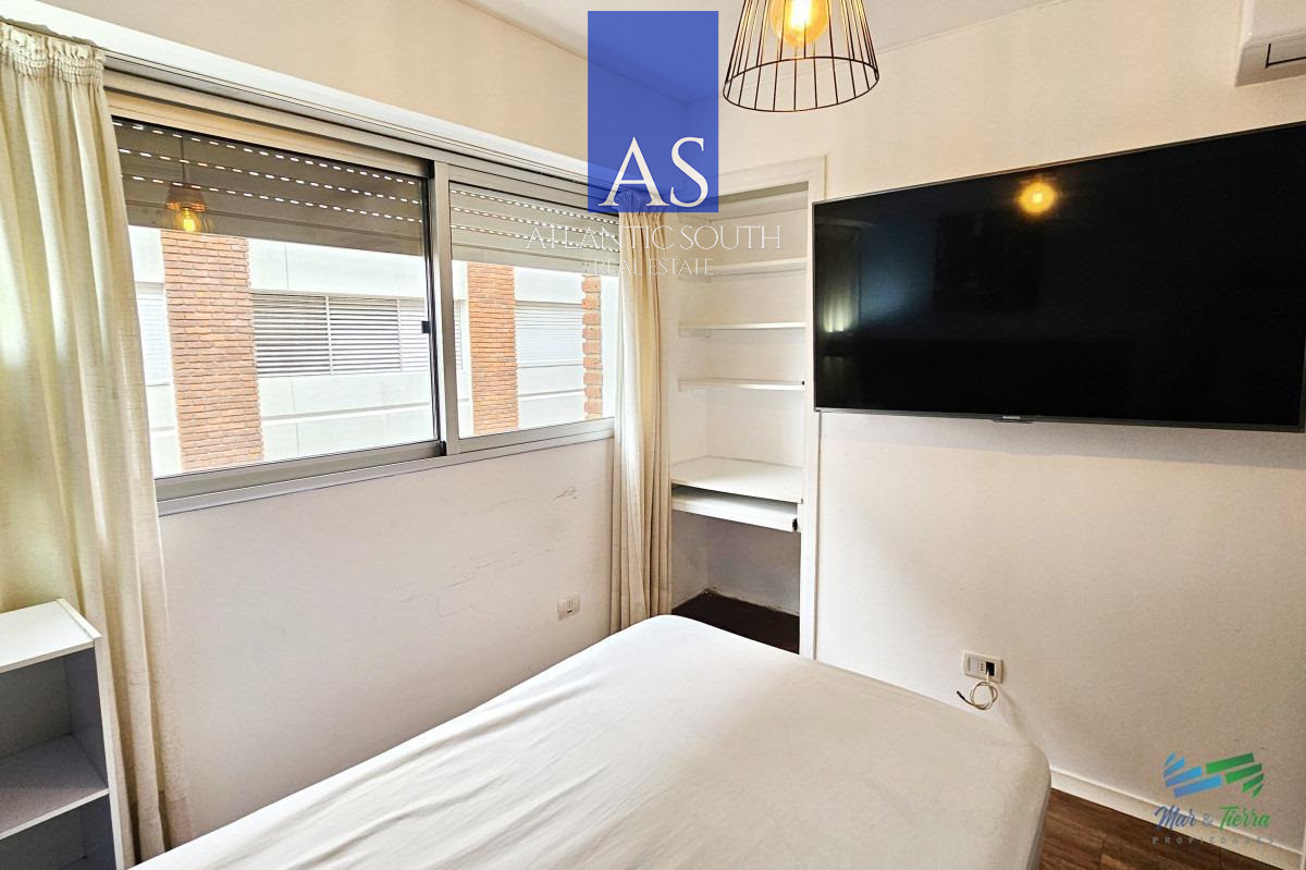 Apartamento ID.4825 - Apartamento 3 dormitorios primera línea frente al mar en Punta del Este primera línea Mansa