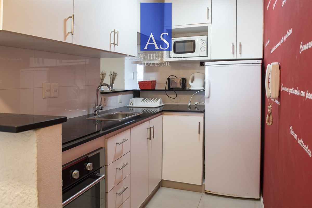 Apartamento ID.4656 - Apartamento en Venta de 2 dormitorios vista al mar en Punta del este 