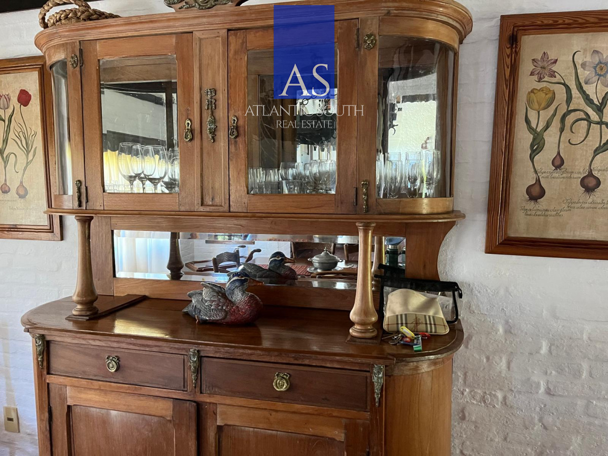 Casa ID.4717 - Casa de 4 dormitorios en venta a 100 metros de Playa Mansa en Pinares Punta del Este