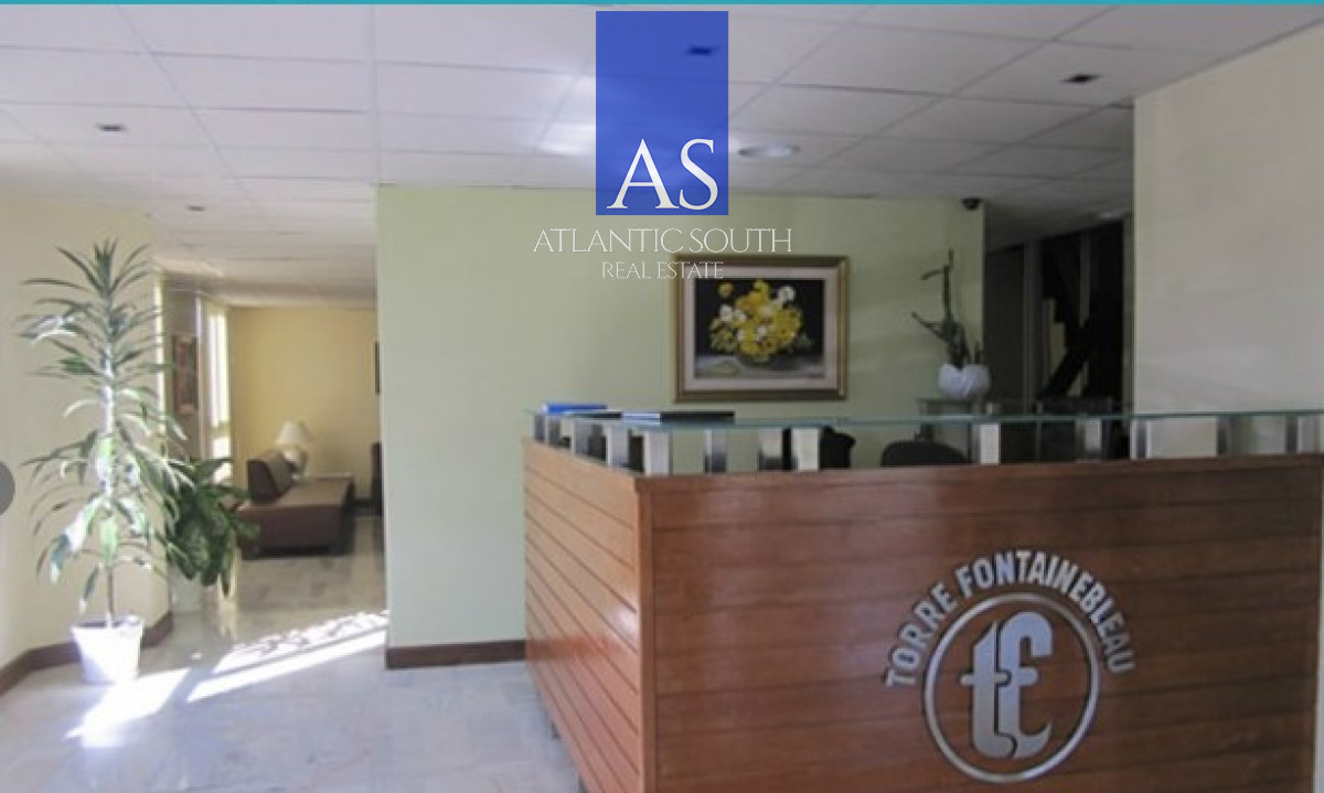 Apartamento ID.4166 - Apartamento 3 dormitorios vista espectacular parcial al mar frente a Punta Shopping garage Punta del Este