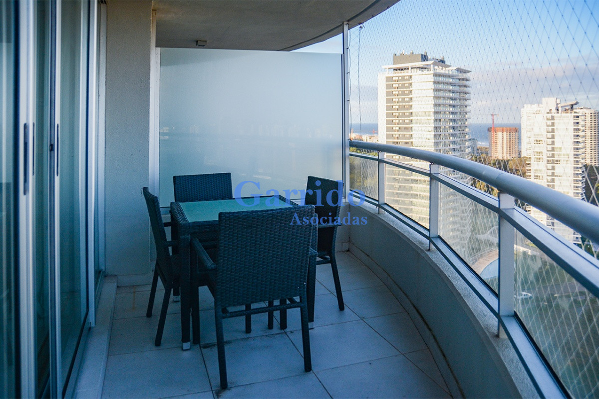 Apartamento ID.3497 - Apartamento de 2 dormitorios en Roosevelt - Punta del Este
