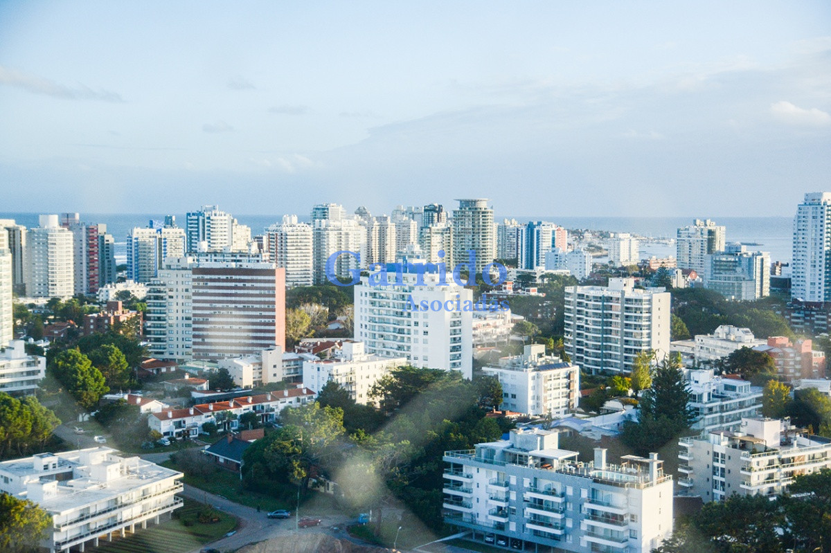 Apartamento ID.3497 - Apartamento de 2 dormitorios en Roosevelt - Punta del Este