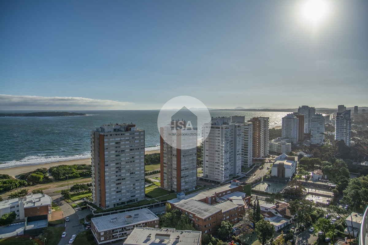 Apartamento ID.363 - Oportunidad en playa mansa, finamente decorado. Sunrise Tower