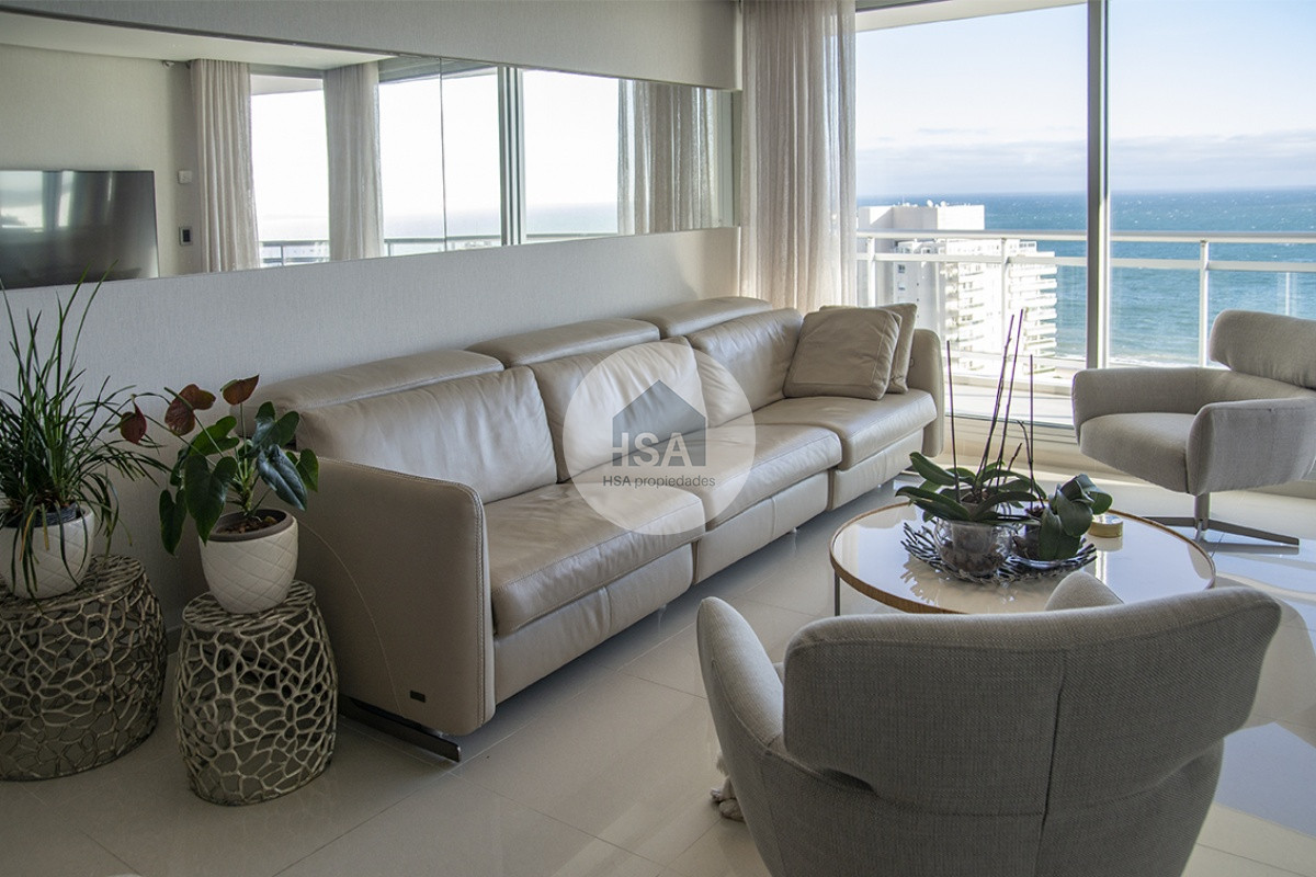 Apartamento ID.363 - Oportunidad en playa mansa, finamente decorado. Sunrise Tower