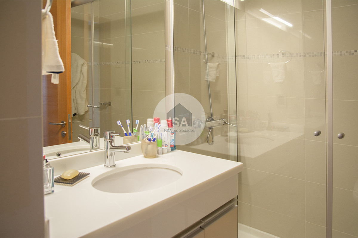 Apartamento ID.363 - Oportunidad en playa mansa, finamente decorado. Sunrise Tower