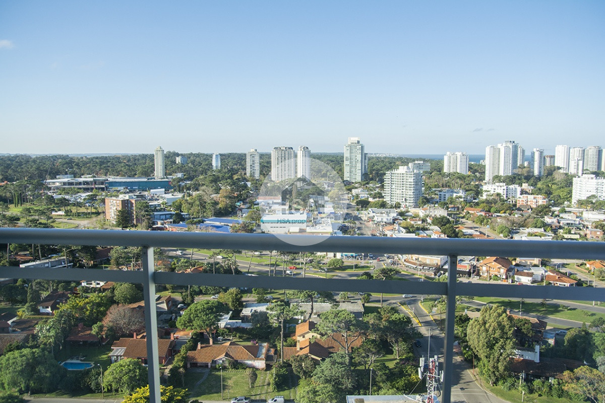 Apartamento ID.363 - Oportunidad en playa mansa, finamente decorado. Sunrise Tower