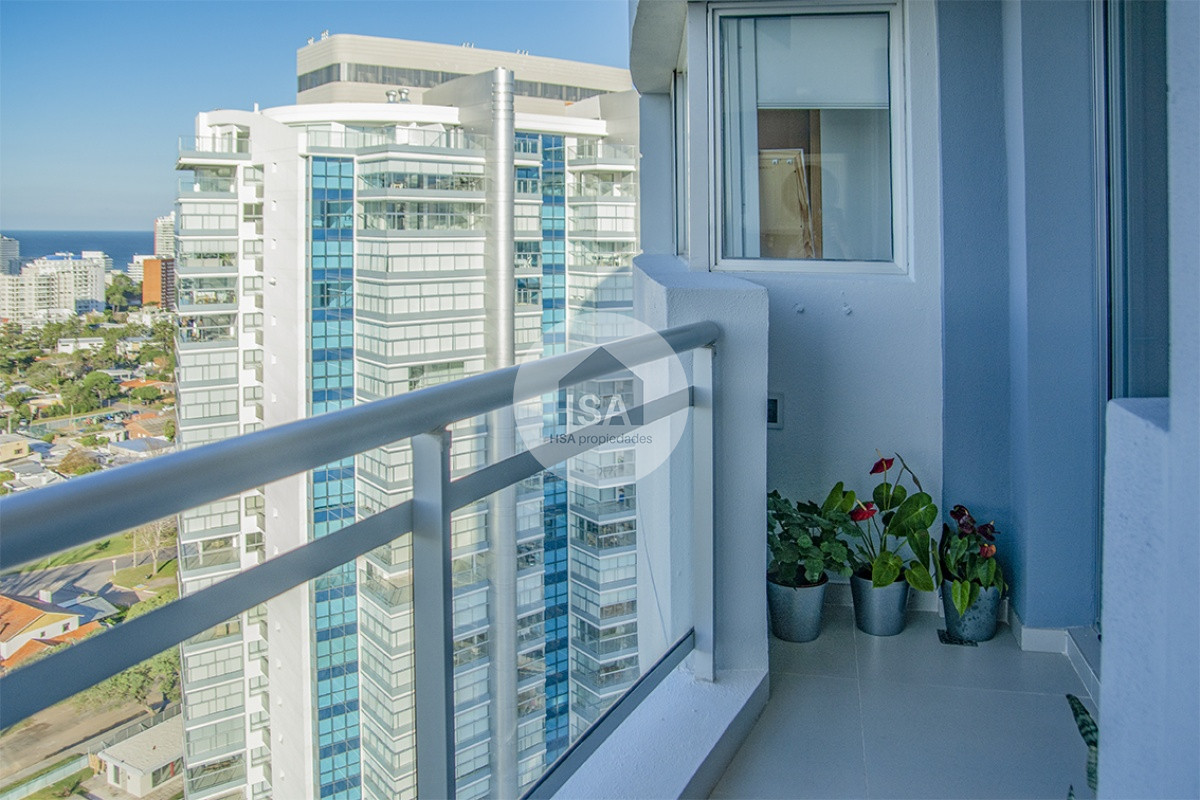 Apartamento ID.363 - Oportunidad en playa mansa, finamente decorado. Sunrise Tower