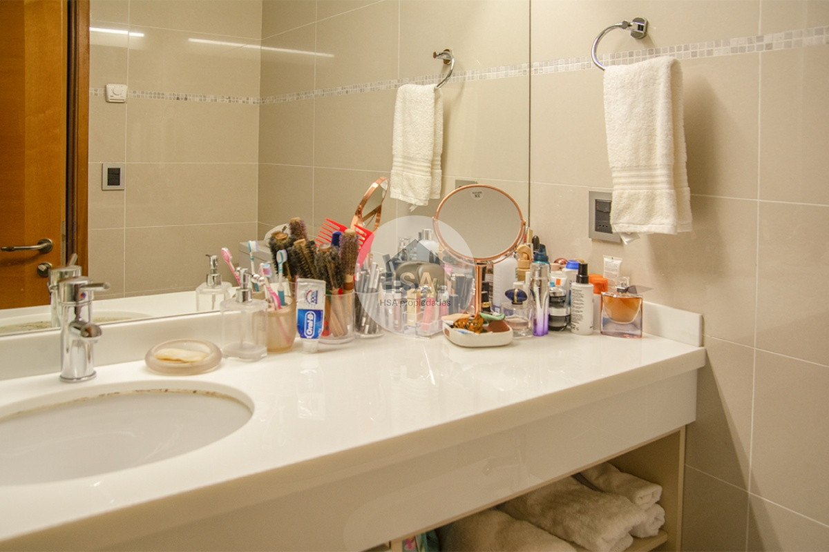 Apartamento ID.363 - Oportunidad en playa mansa, finamente decorado. Sunrise Tower