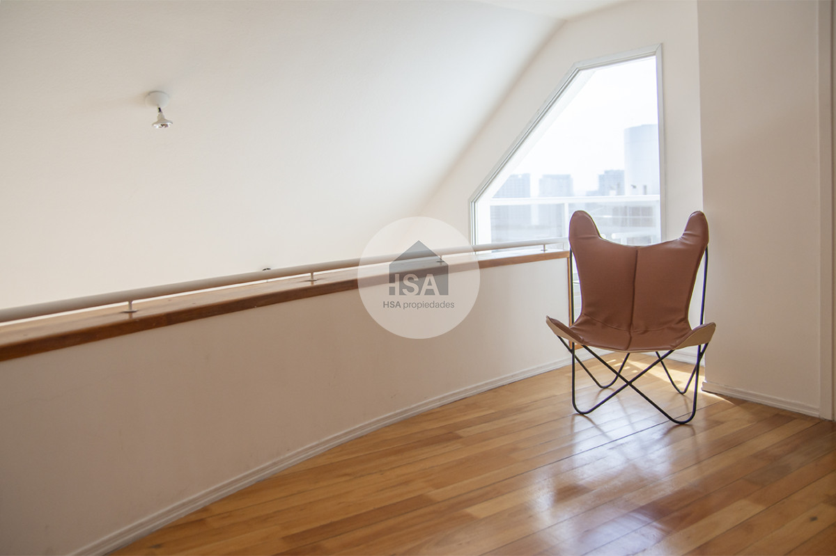 Apartamento ID.639 - Espectacular Penthouse en venta a pasos del mar. 3 dormitorios + dependencia. Playa Brava.