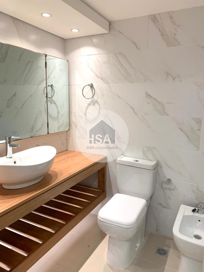 Apartamento ID.313 - IMARANGATU, APARTAMENTO DE 2 DORMITORIOS, PLAYA MANSA, PRIMERA LINEA, PARADAS