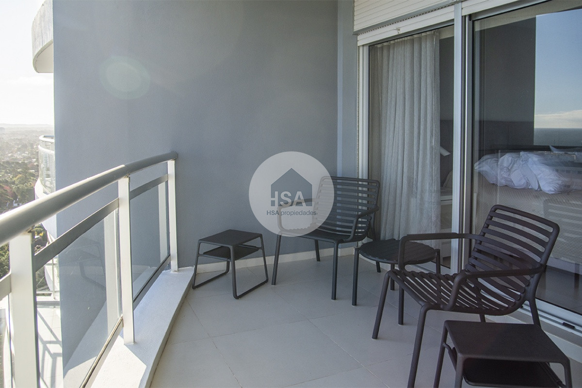 Apartamento ID.363 - Oportunidad en playa mansa, finamente decorado. Sunrise Tower