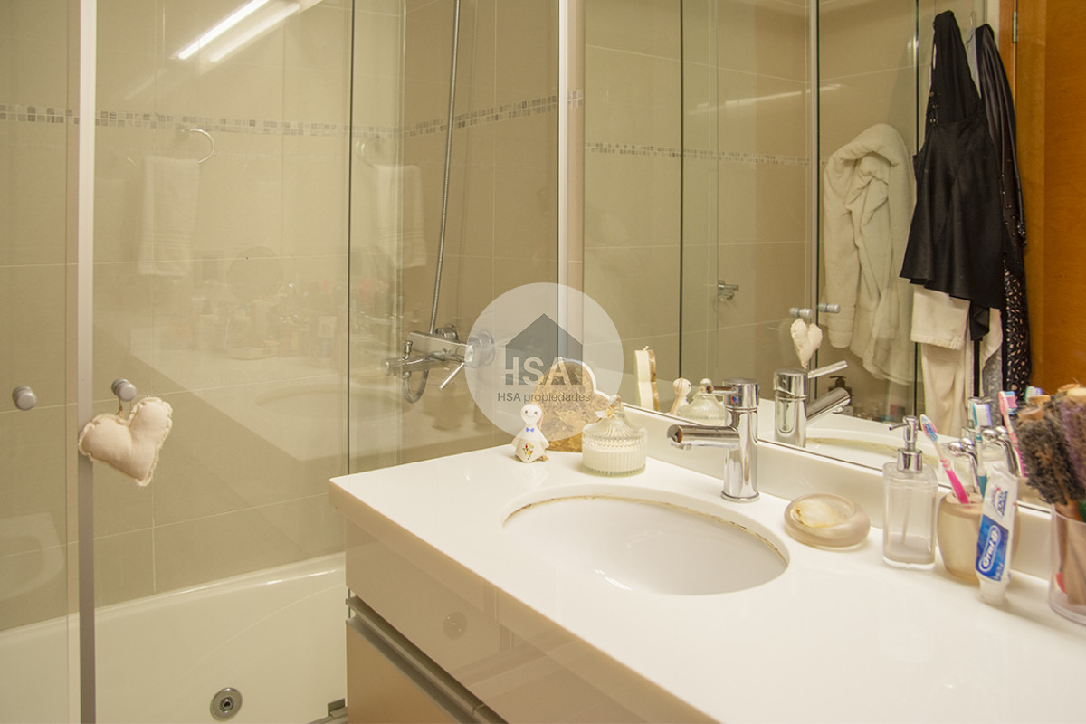 Apartamento ID.363 - Oportunidad en playa mansa, finamente decorado. Sunrise Tower