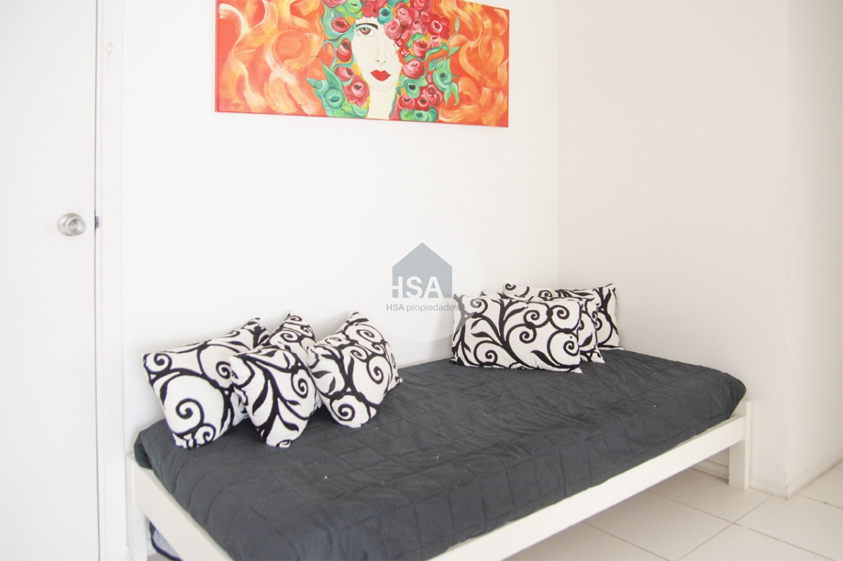 Apartamento ID.639 - Espectacular Penthouse en venta a pasos del mar. 3 dormitorios + dependencia. Playa Brava.