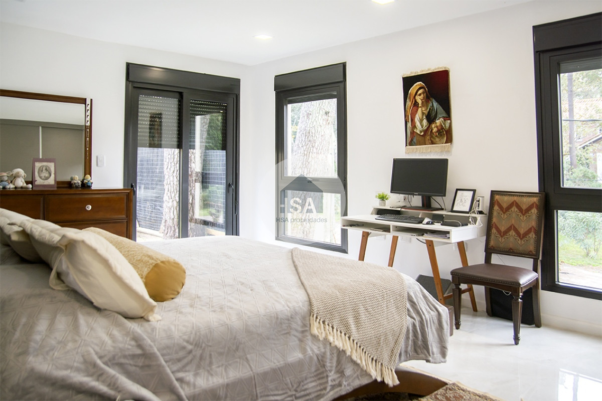 Casa ID.554 - Casa ideal de 4 dormitorios en suite en San Rafael Punta del Este.