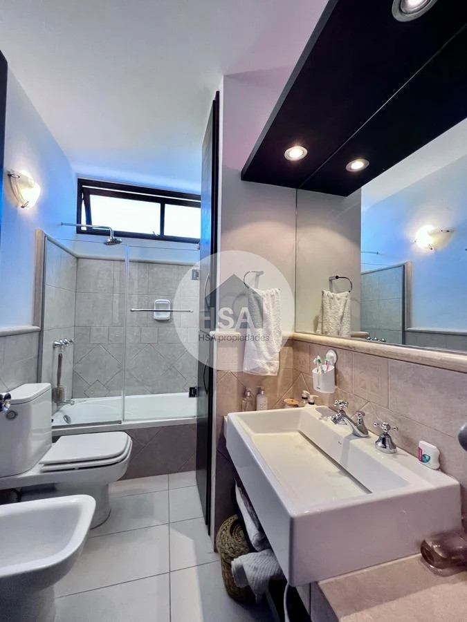 Casa ID.549 - Hermosa casa en Playa Mansa, Punta del Este