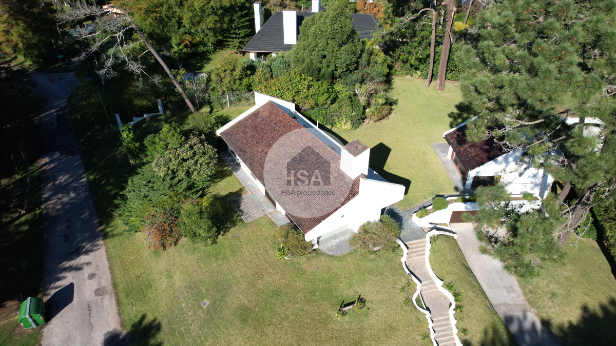 Casa ID.552 - Casa en venta en Lugano, Punta del este, 3 dormitorios y dependencia