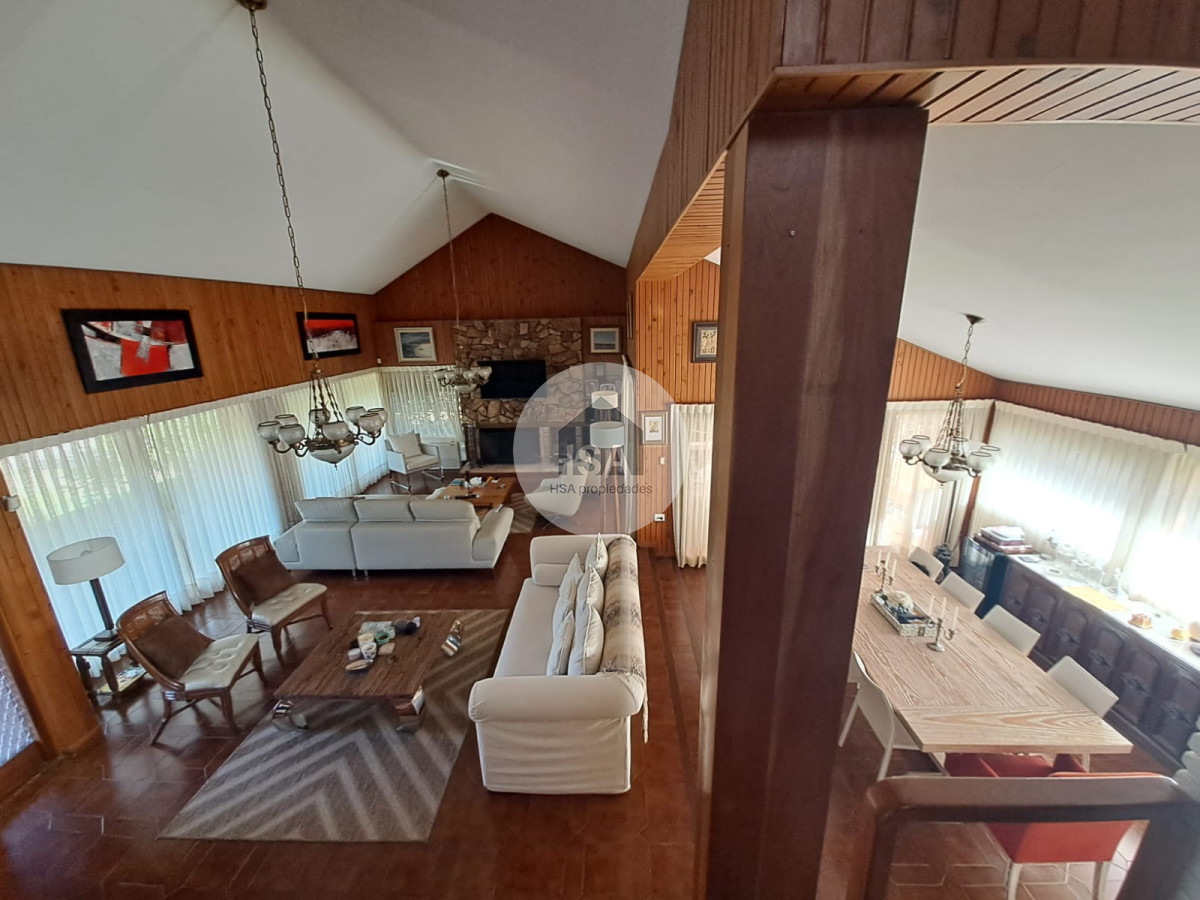 Casa ID.559 - Casa de gran tamaño ubicada en zona de paz y tranquilidad.