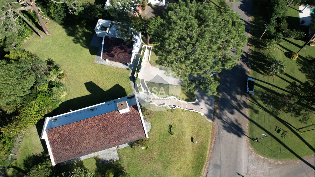 Casa ID.552 - Casa en venta en Lugano, Punta del este, 3 dormitorios y dependencia