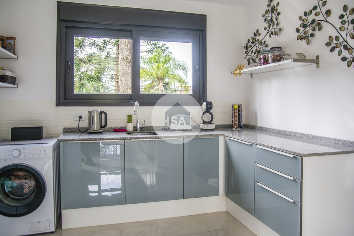 Casa ID.554 - Casa ideal de 4 dormitorios en suite en San Rafael Punta del Este.