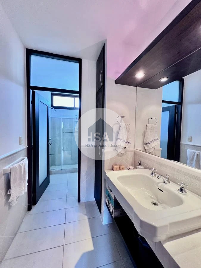 Casa ID.549 - Hermosa casa en Playa Mansa, Punta del Este