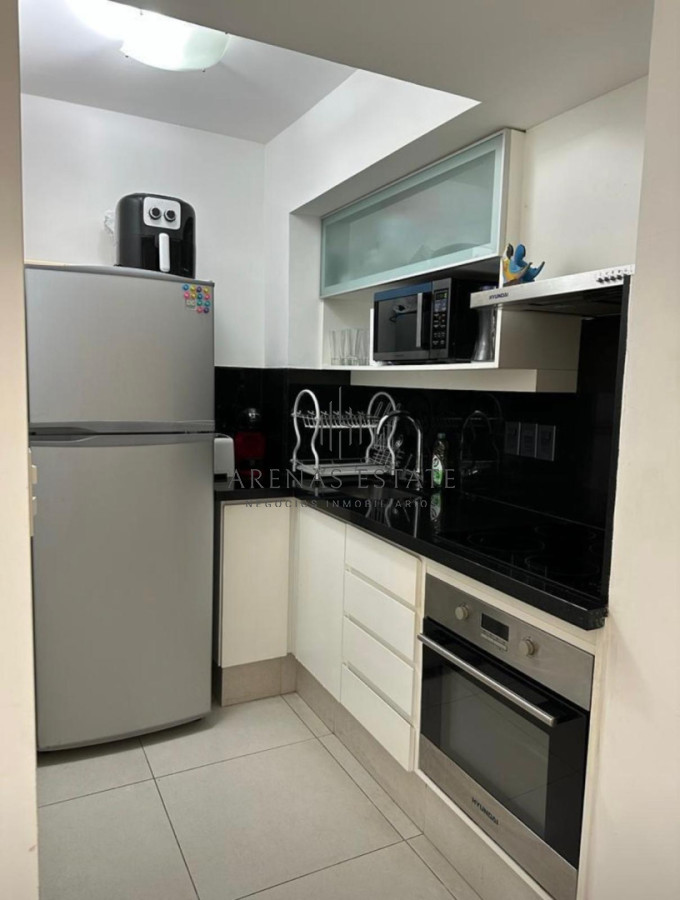 Apartamento ID.3457 - Vende apartamento de 2 dormitorios en Punta del Este