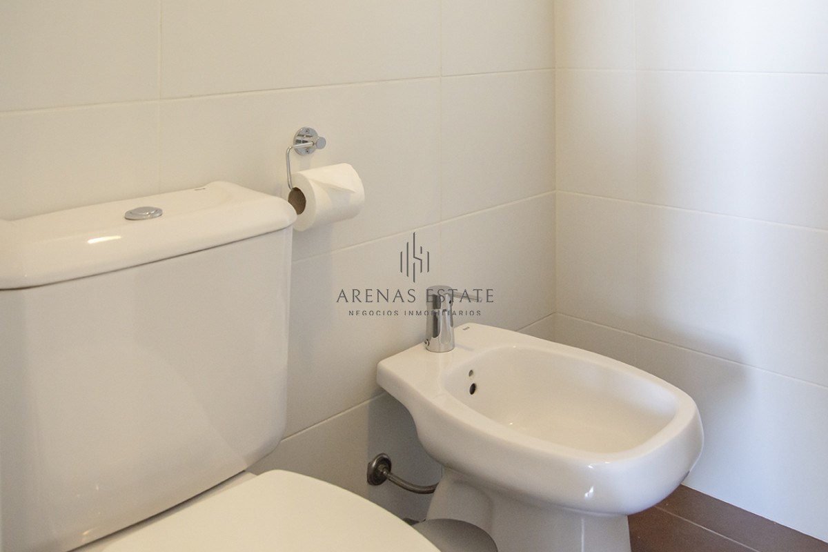 Apartamento ID.2528 - Excelente departamento en venta, 3 dormitroios. Punta del Este