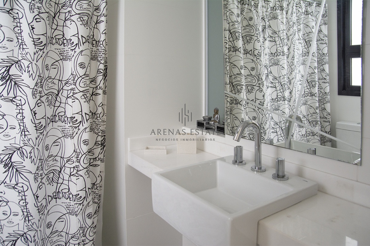 Apartamento ID.1027 - Departamento de 2 dormitorios en venta, Punta del Este