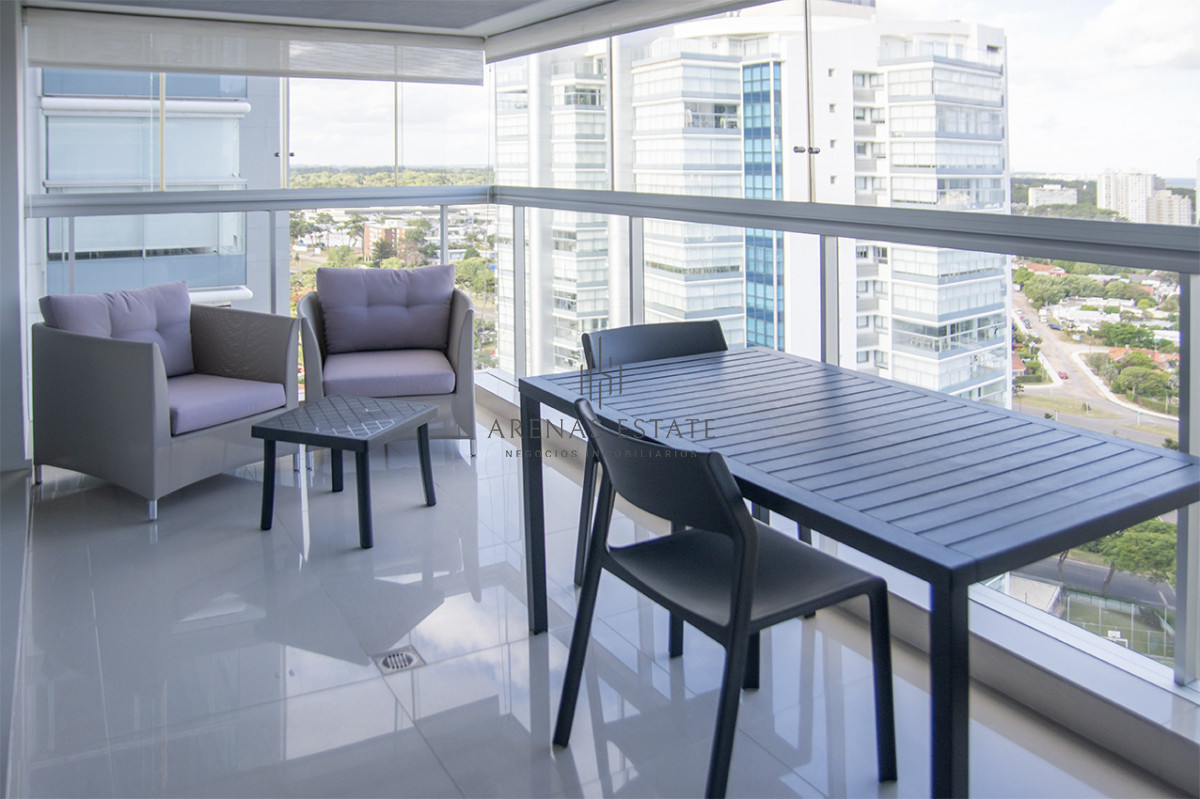 Apartamento ID.4195 - Vende apto de 2 dormitorios en Miami Boulevard ! Punta del este