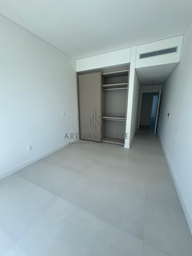 Apartamento ID.4210 - Vistas panoramicas de Playa Brava, Departamento de 3 dormitorios en venta. Torre Le Parc