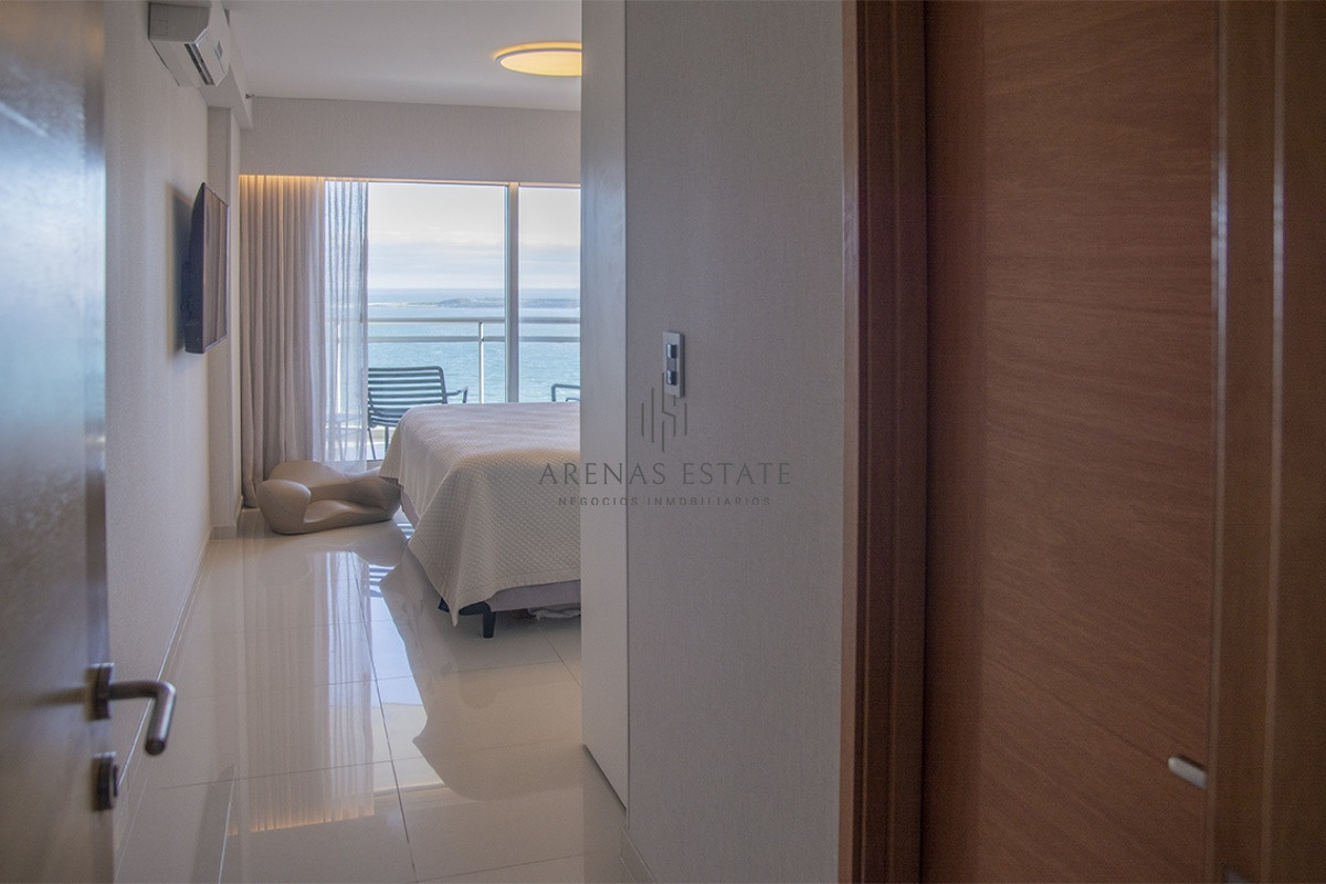 Apartamento ID.2146 - Oportunidad en playa mansa, finamente decorado. Sunrise Tower