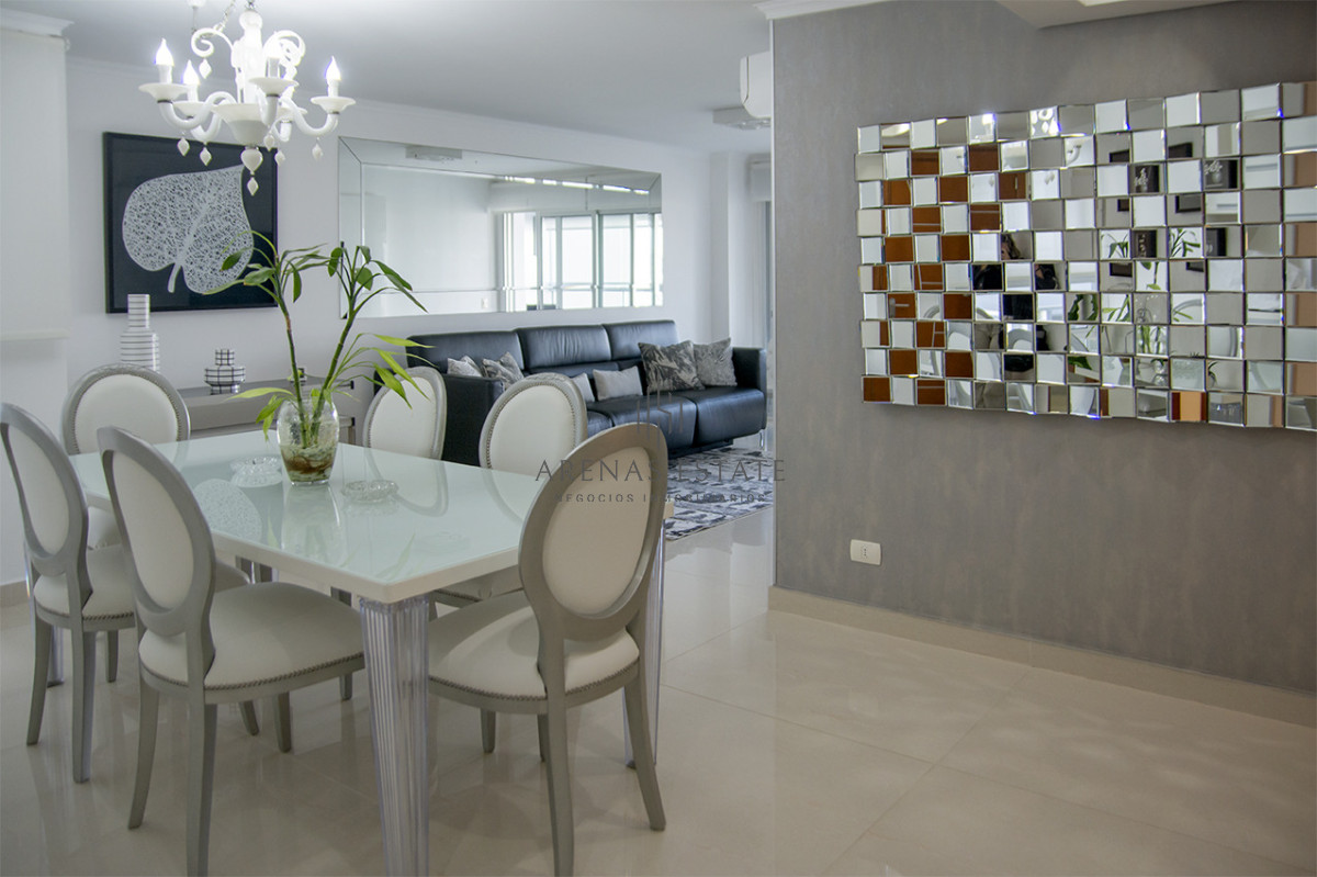 Apartamento ID.4195 - Vende apto de 2 dormitorios en Miami Boulevard ! Punta del este