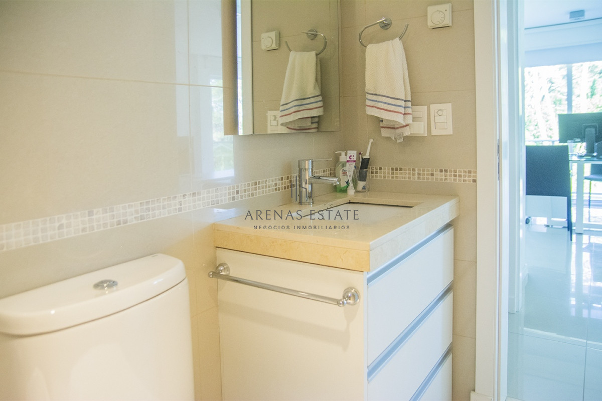 Apartamento ID.2542 - Espectacular departamento duplex a pasos del mar . 3 dormitorios en venta