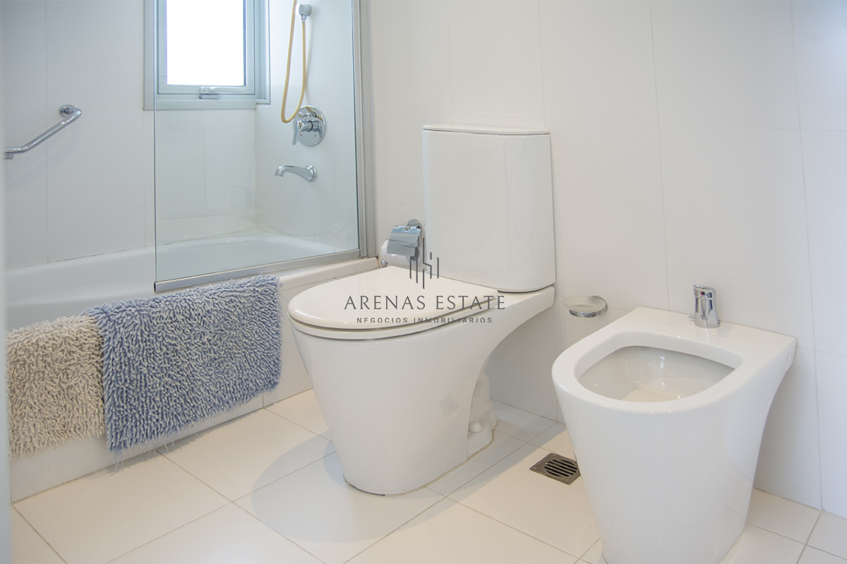 Apartamento ID.3469 - Espectacular Departamento en venta enPlaya brava frente al mar. 4 dormitorios