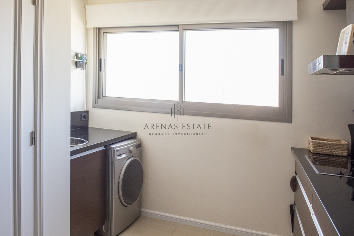 Apartamento ID.3376 - Apartamento de 2 dormitorios en Torre Imperiale , Punta del este , Playa Brava 