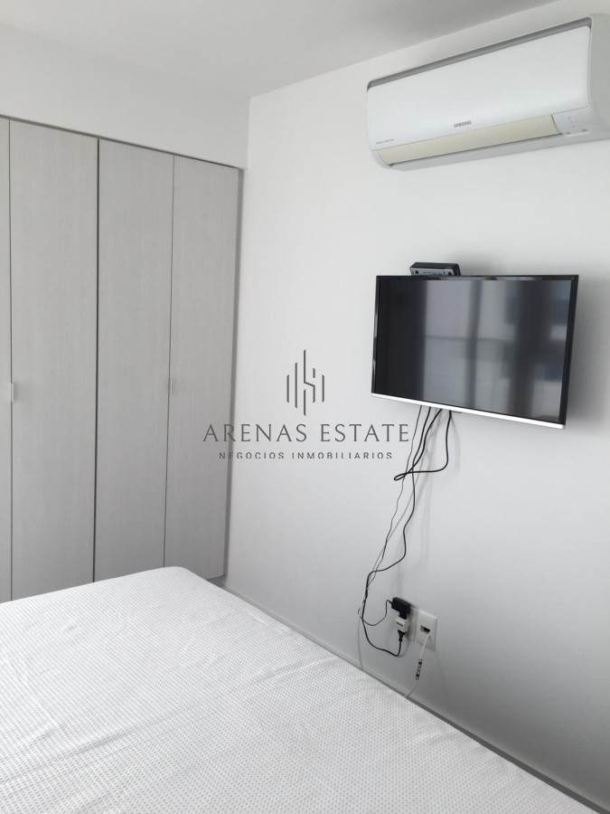 Apartamento ID.4015 - Apartamento de 2 dormitorios en venta en Península a metros del mar