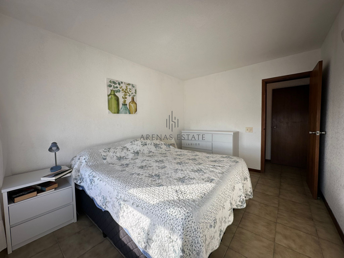 Apartamento ID.3791 - Vende apartamento de 3 dormitorios en Torre Gattas, Punta del Este 