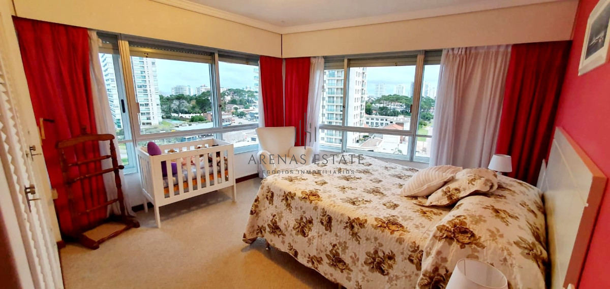 Apartamento ID.2884 - Apartamento en Venta de 3 dormitorios en Roosevelt , Punta del este 