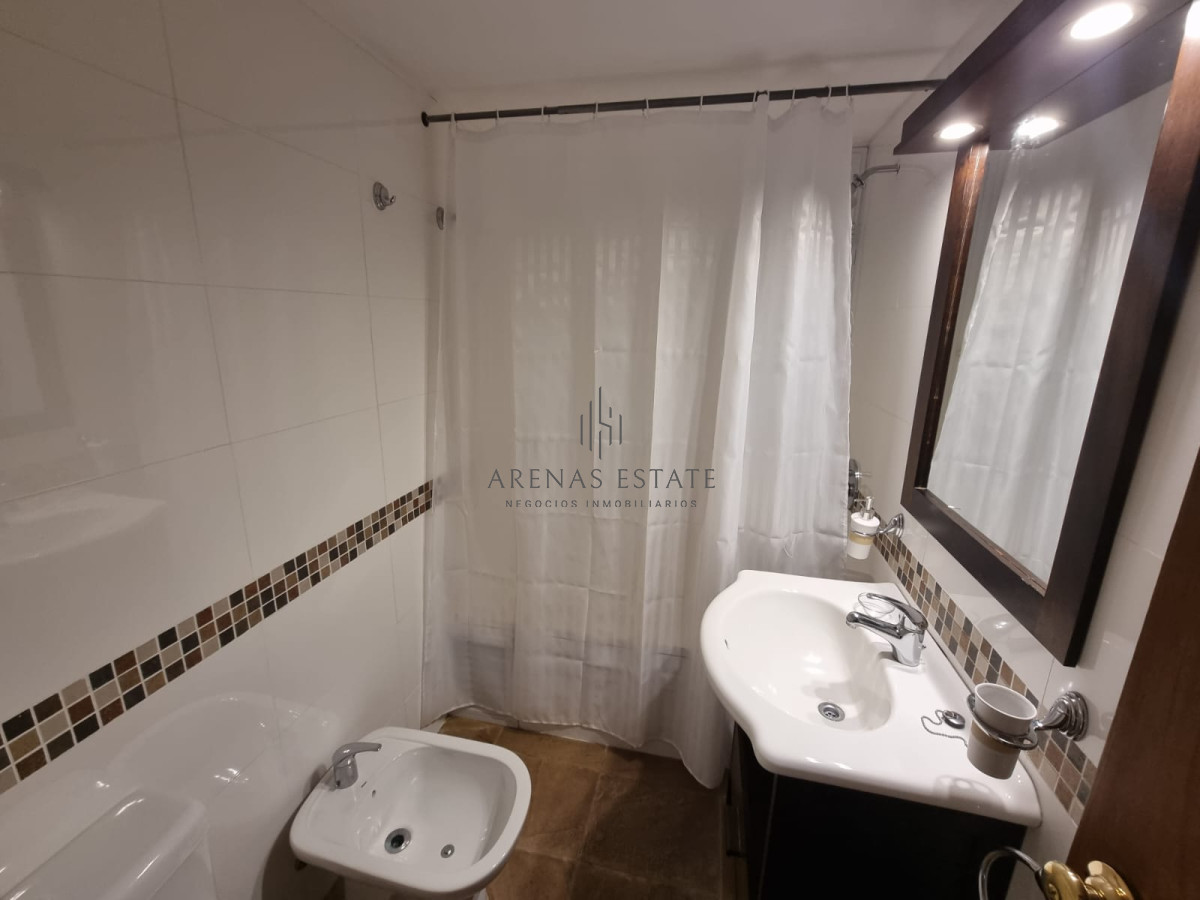 Apartamento ID.3800 - Vende espectacular apartamento de 3 dormitorios en Punta del Este