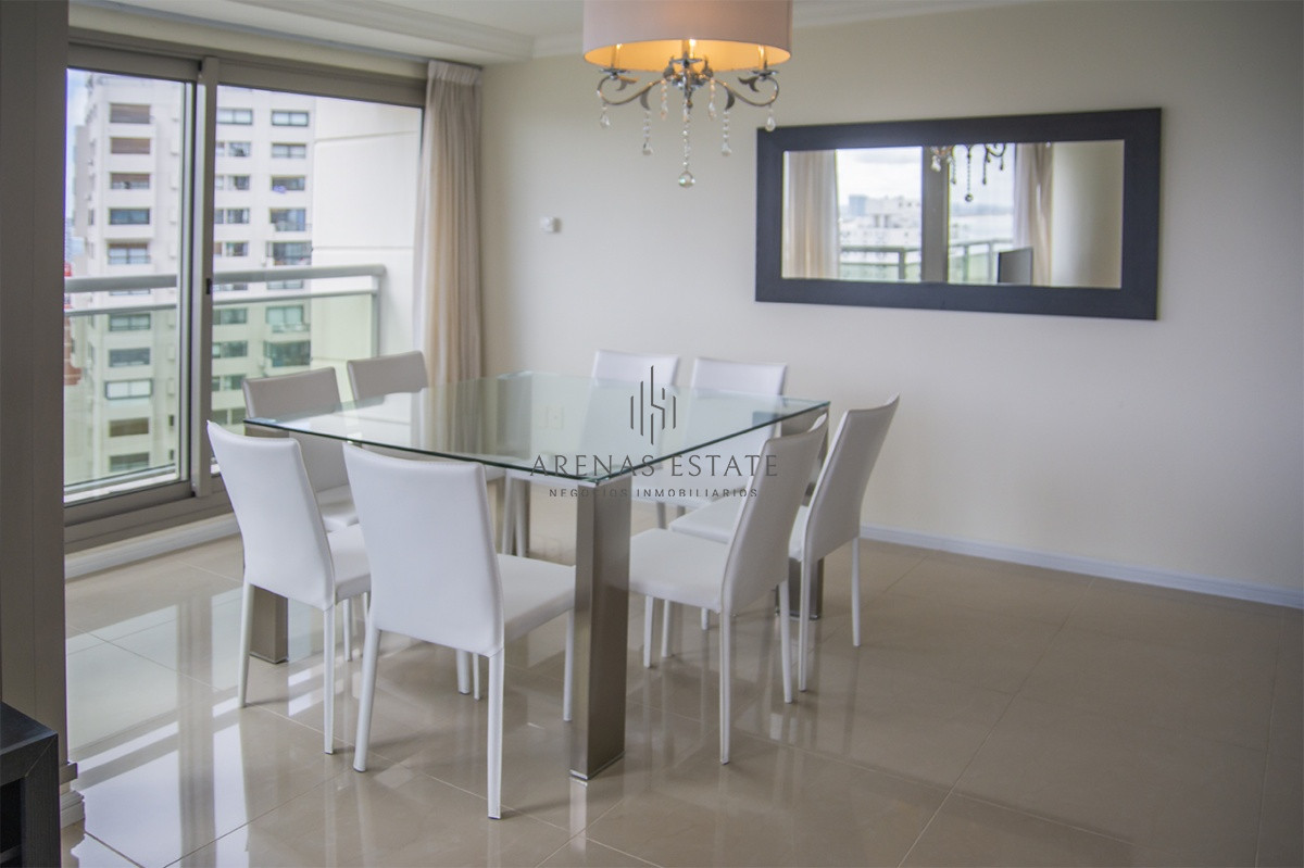 Apartamento ID.3379 - Departamento de 2 dormitorios a pasos del Mar , Punta del este 