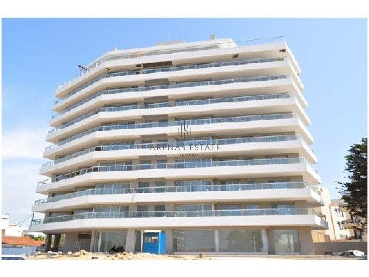 Apartamento ID.2049 - Venta Apartamento de 3 dormitorios en zona Brava, Punta del Este