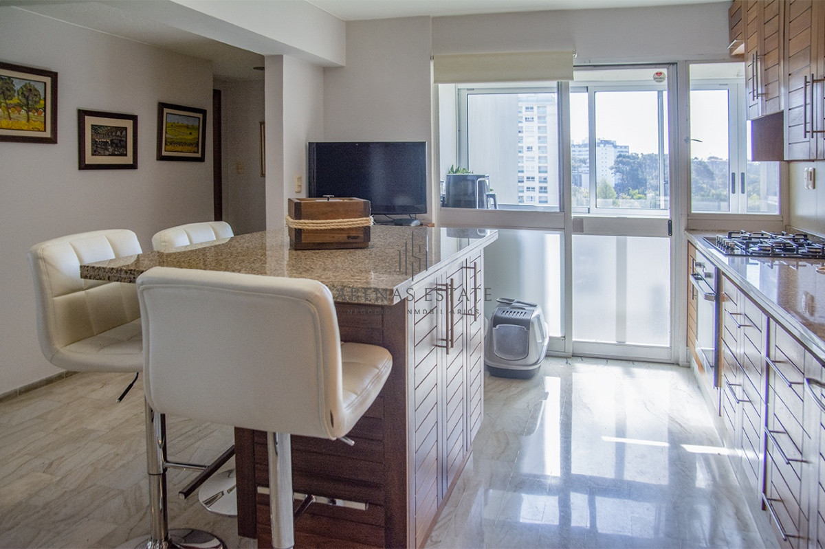 Apartamento ID.2221 - Departamento en venta de 3 dormitorios en Roosevelt Center, Punta del este 