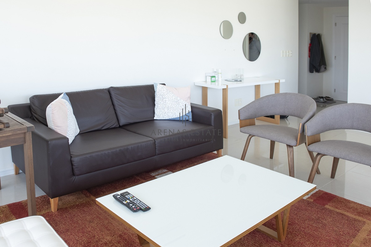 Apartamento ID.3376 - Apartamento de 2 dormitorios en Torre Imperiale , Punta del este , Playa Brava 