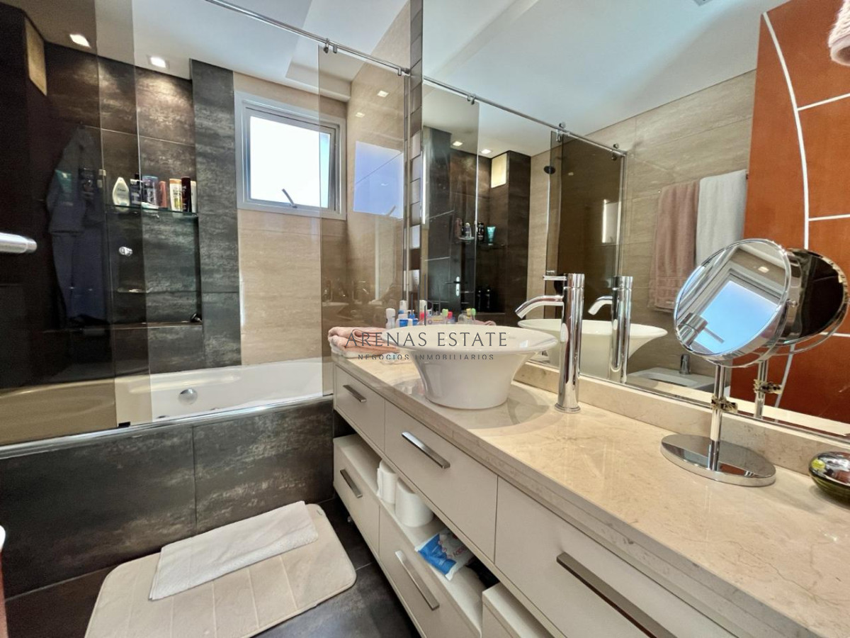 Apartamento ID.3473 - Apartamento  en Venta de 3 dormitorio en Playa Mansa , Torre Miami Boulevard