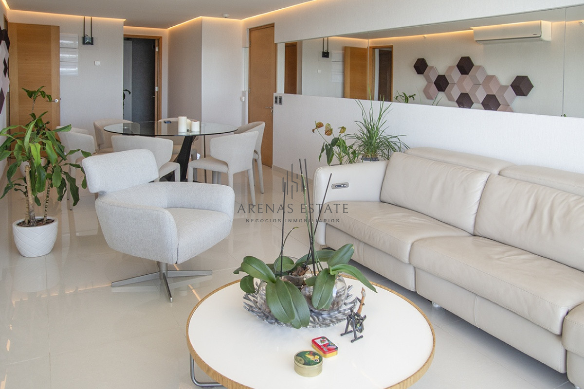 Apartamento ID.2146 - Oportunidad en playa mansa, finamente decorado. Sunrise Tower