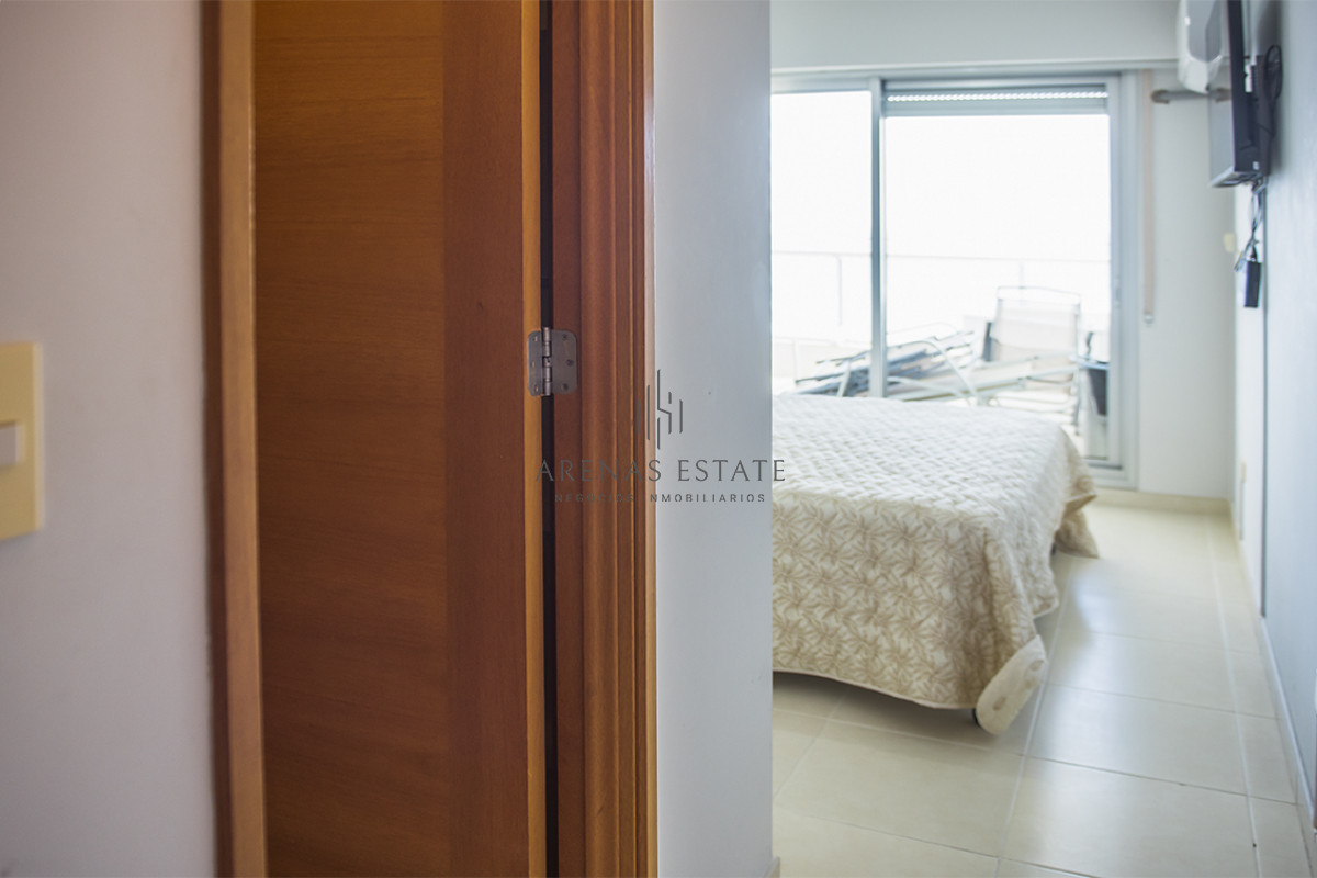 Apartamento ID.2822 - Apartamento de 2 dormitorios en Venta en Playa Mansa , Punta del este 