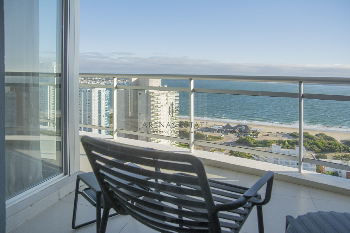 Apartamento ID.2146 - Oportunidad en playa mansa, finamente decorado. Sunrise Tower