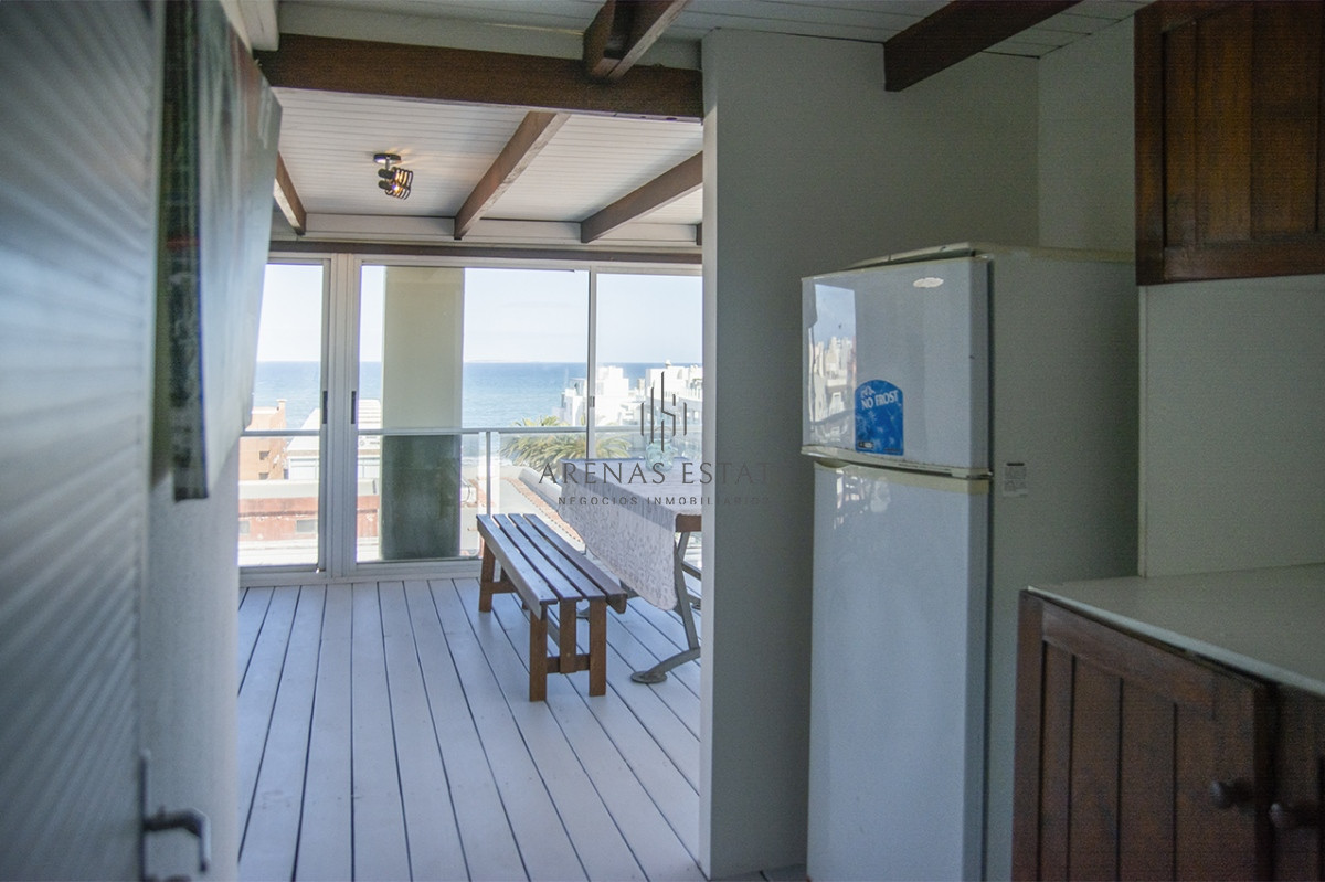 Apartamento ID.1895 - PORTO MARE , PUERTO , Penthouse duplex de 3 dormitorios en venta. Departamento con parrillero. 
